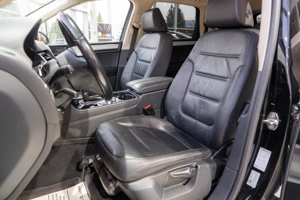 Volkswagen Touareg 3.0 4Motion - imagine 20