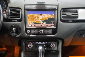 Volkswagen Touareg 3.0 4Motion - imagine 18