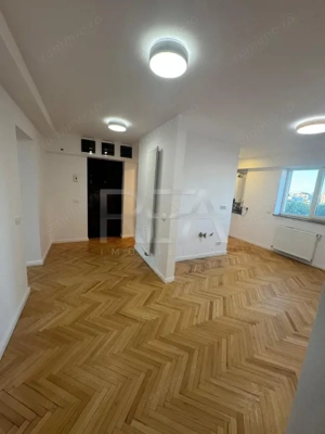Apartament 3 camere Calea Călărașilor – etaj 7 cu balcon