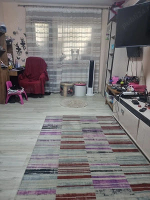 Apartament cu 3 camere la vanzare