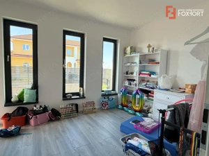 Casa individuala cu 5 camere de vanzare in Sacalaz, Exterior Sud - imagine 10