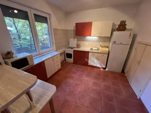 Proprietate  de vanzare PITESTI : 3 dormitoare, 2 bai, living generos; complet mobilata si utilata ! - imagine 3