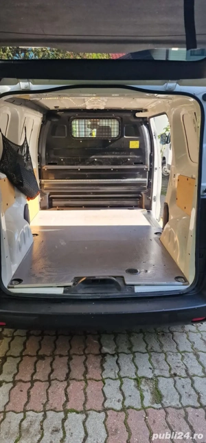 Peugeot Expert L2 Combi A.C. 1.6 BlueHDI 2018 - imagine 5 Peugeot Expert L2 Combi A.C. 1.6 BlueHDI 2018 - imagine 5