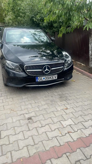 Vând Mercedes sau schimb plus diferență din partea voastră