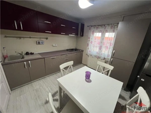 Ap 4 camere,renovat,3 AC, centrala, mobilat si utilat, Petre Liciu - imagine 8 Ap 4 camere,renovat,3 AC, centrala, mobilat si utilat, Petre Liciu - imagine 8