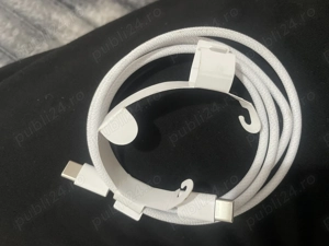 Vând cablu USB IPhone 15 