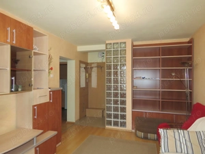 Inchiriez apartament cu 3 camere, ultracentral, Oradea - imagine 2 Inchiriez apartament cu 3 camere, ultracentral, Oradea - imagine 2