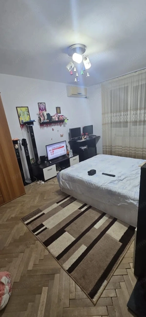 Apartament decomandat Alexandru Obregia/ loc de Parcare