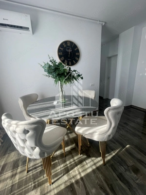 Apartament cu 2 camere,loc de parcare,centrala proprie, zona Torontal - imagine 5