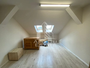 Casa partial mobilata, 10 camere,  zona Lunei - imagine 13