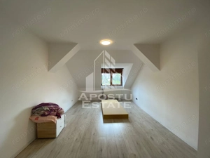 Casa partial mobilata, 10 camere,  zona Lunei - imagine 15