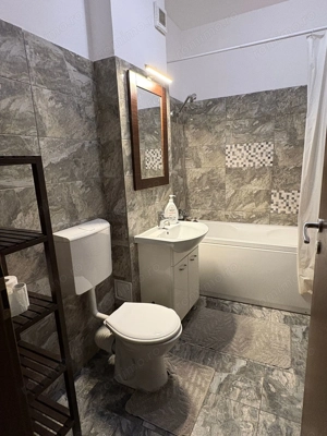 Apartament 2 camere de închiriat 400 Euro  lună | Mobilat și utilat complet - imagine 11