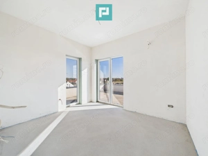 Penthouse cu lift privat și terasă mare în Ghiroda