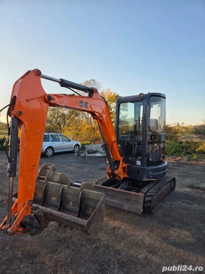 miniexcavator Kobelco elE30SR AN 2005