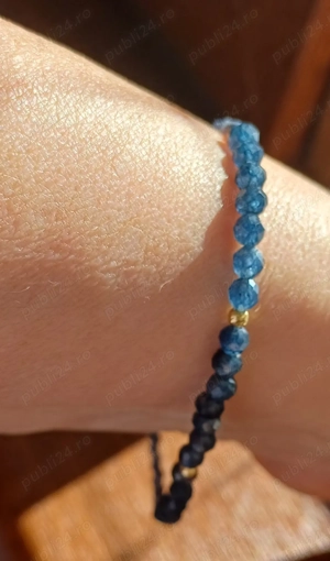 Vând brățară deosebită cu argint placat cu aur și safir, 19 cm lungime