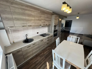 Apartament 3 camere, etaj intermediar - imagine 3 Apartament 3 camere, etaj intermediar - imagine 3