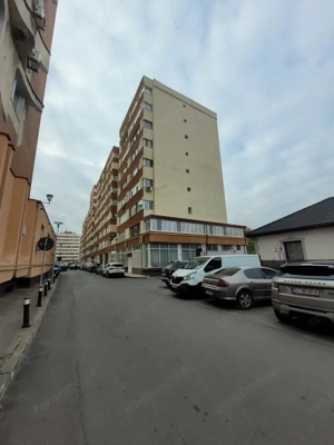 Apartament 4 camere - 82 mp - ultracentral - Târgu Jiu