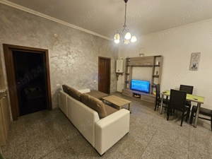 Apartament cu 2 camere, de vânzare în Curtea de Argeș.