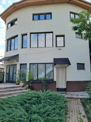 Inchiriez CASĂ pentru Policlinica sau Pensiune Craiova  central