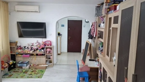 De vanzare apartament de 2 camere Titan -Scoala Mexic - imagine 2