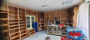 Mobilier pentru magazin