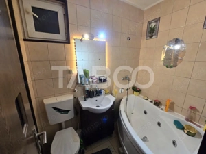 Garsoniera decomandata 28 mp utili mobilata utilata zona Tilisca Sibiu - imagine 5