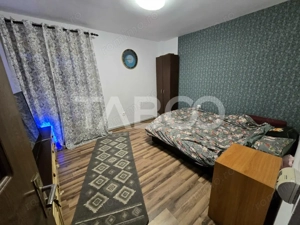 Garsoniera decomandata 28 mp utili mobilata utilata zona Tilisca Sibiu - imagine 6