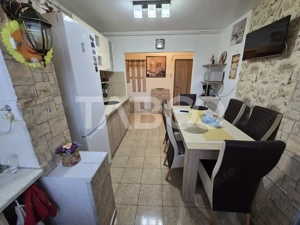 Apartament decomandat 3 camere balcon pivnita lift Vasile Aaron Sibiu - imagine 7