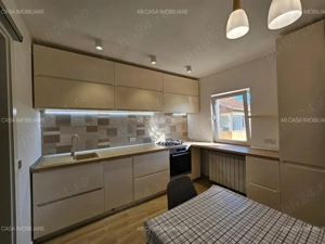 Apartament 3 camere, decomandat, 2 bai, 2 balcoane, et. 4 cu pod, Calea Aradului, comision 0%