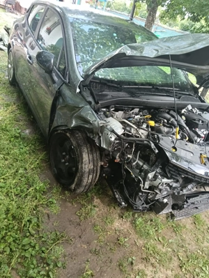 Vând Clio 2025 Avariat 