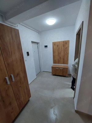 Inchiriez apartament o camera - imagine 3