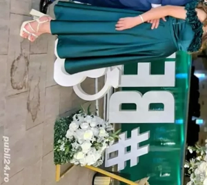 vând rochiță de ocazie 