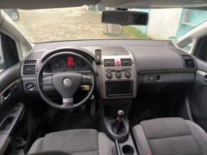 VW Touran 2.0 TDI 140 cp 7 locuri - imagine 4