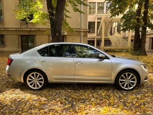 Skoda Octavia 2.0 TDI DSG 4X4 Style 2019   18.500E - imagine 4