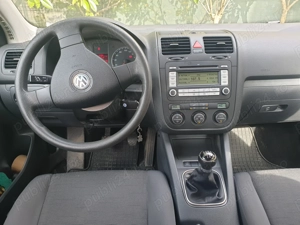 Vând Golf 5, 1.4 MPI, 2008, unic proprietar, ITP valabil, perfectă funcționare, anvelope Dunlop noi  - imagine 10