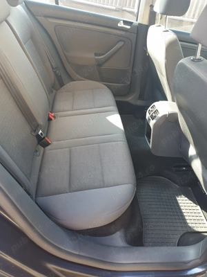 Vând Golf 5, 1.4 MPI, 2008, unic proprietar, ITP valabil, perfectă funcționare, anvelope Dunlop noi  - imagine 8