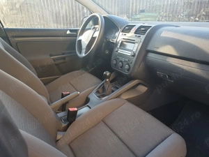 Vând Golf 5, 1.4 MPI, 2008, unic proprietar, ITP valabil, perfectă funcționare, anvelope Dunlop noi  - imagine 4