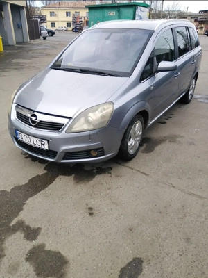 URGENT Vand sau inchiriez Opel Zafira 2007
