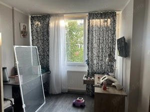 Vând garsonieră Luminisului