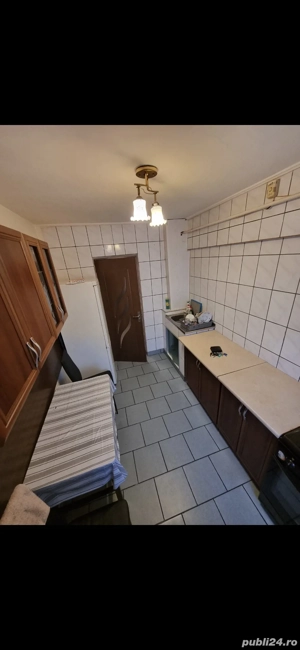 Inchiriez apartament 3 camere , situat in centrul orasului Focsani  - imagine 3