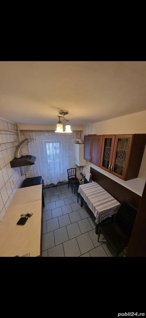 Inchiriez apartament 3 camere , situat in centrul orasului Focsani  - imagine 2