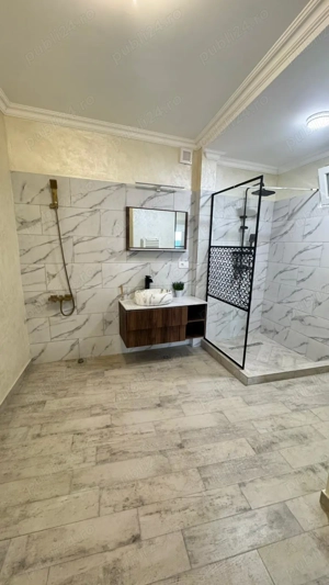 Când eleganța și funcționalitatea se întâlnesc, casa devine spațiul perfect pentru viață și profesie - imagine 14