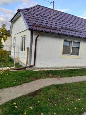 De vânzare casă în comuna Valea Vinului sat Sâi