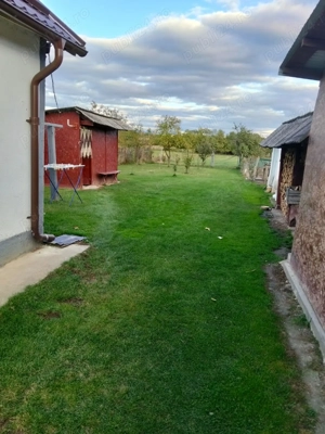 De vânzare casă în comuna Valea Vinului sat Sâi - imagine 4 De vânzare casă în comuna Valea Vinului sat Sâi - imagine 4