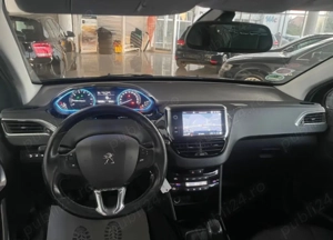 Peugeot 2008 1.2 PureTech Turbo Allure - imagine 9