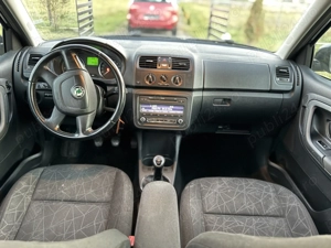 Skoda Fabia 2011  - imagine 6