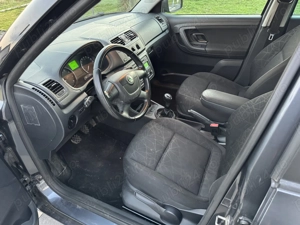 Skoda Fabia 2011  - imagine 7