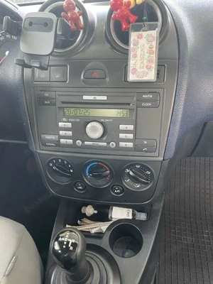 Ford Fiesta - imagine 5 Ford Fiesta - imagine 5