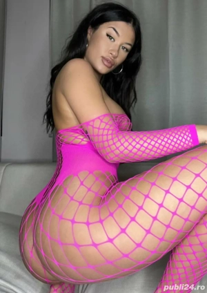 Denisa, Servici Online, Show web