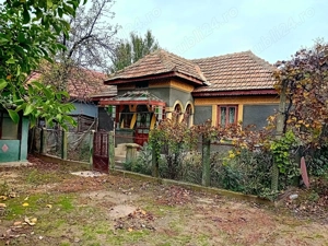 Casa de vanzare cu 4 camere Proprietar-22000Euro